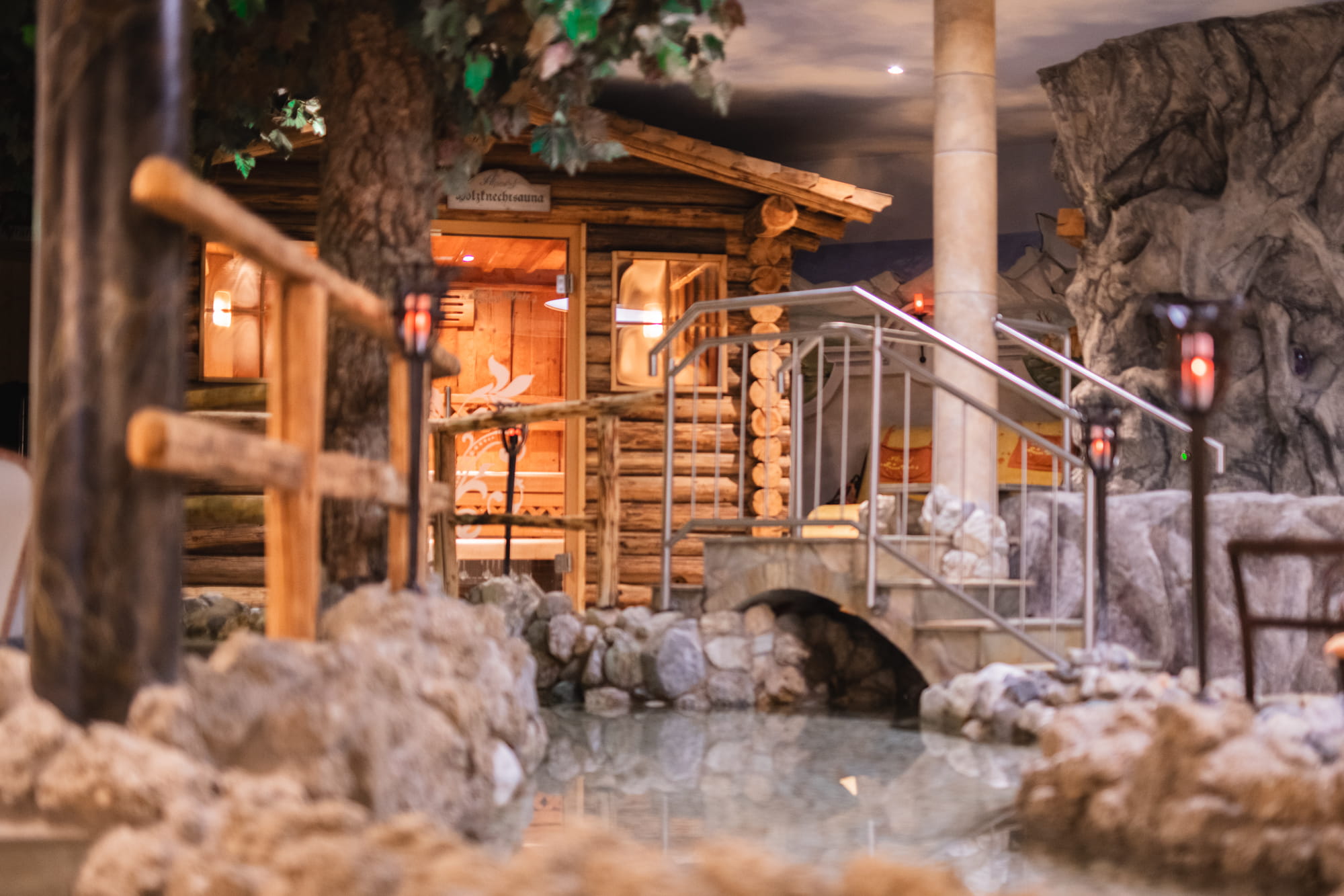 Behagliche Momente in der Saunawelt im Hotel Naturglück Alpenhof in Filzmoos erleben