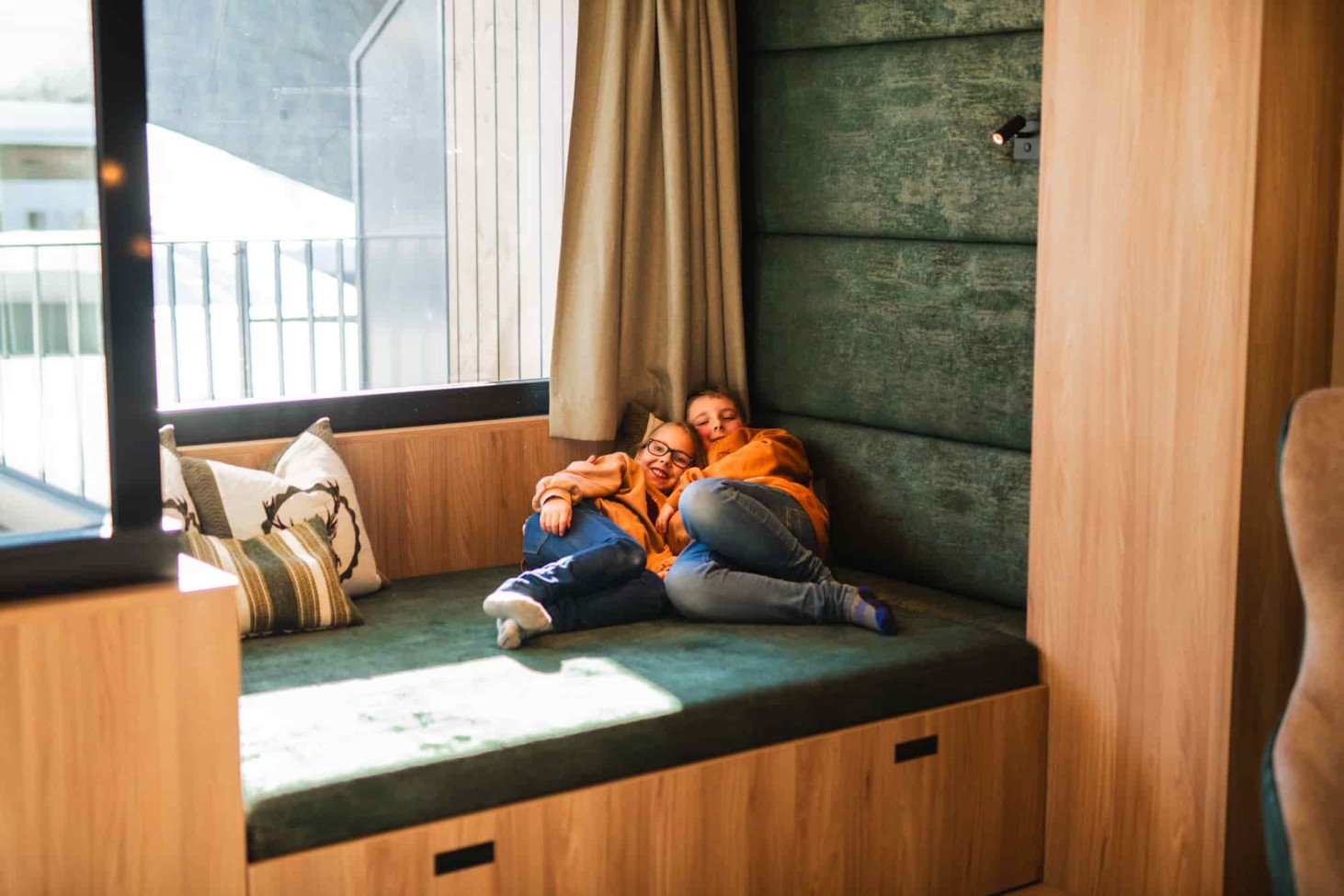 Cozy cuddling corner for the whole family with a fixed price for the children