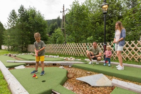 Minigolf am Fuße der Bischofsmütze