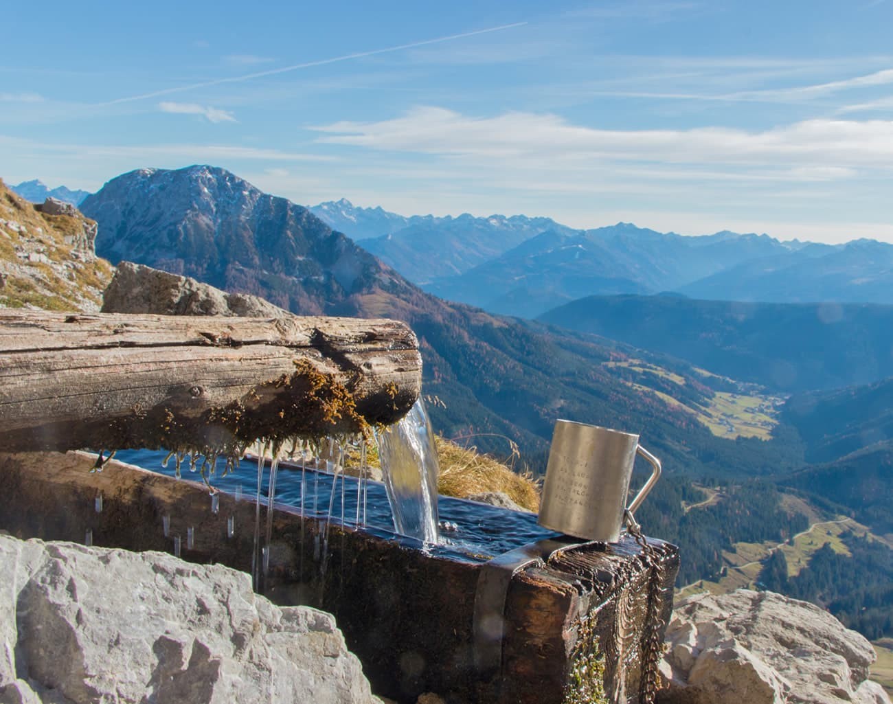 Kamplbrunn Quelle mit herrlichem Ausblick ins Tal