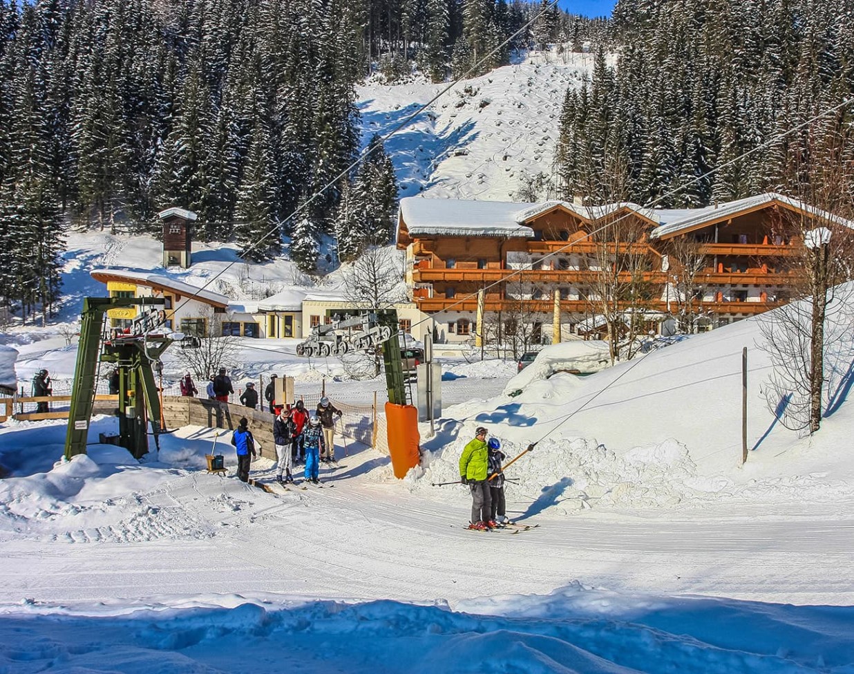 Skifahren direkt neben dem Hotel