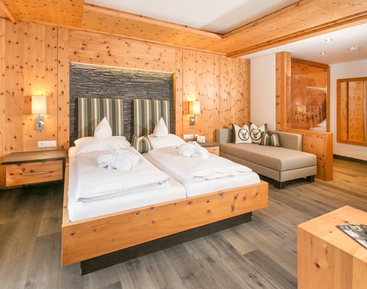 Doppelzimmer Zirbenstein mit Balkon