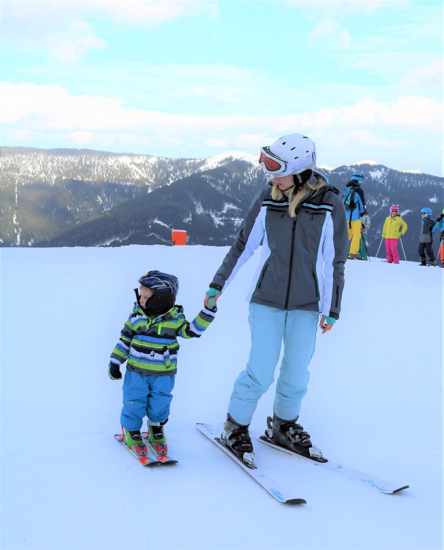 Wenn Kinder Skifahren lernen